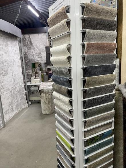 В нашому магазині значне поповнення зразків ковроліну